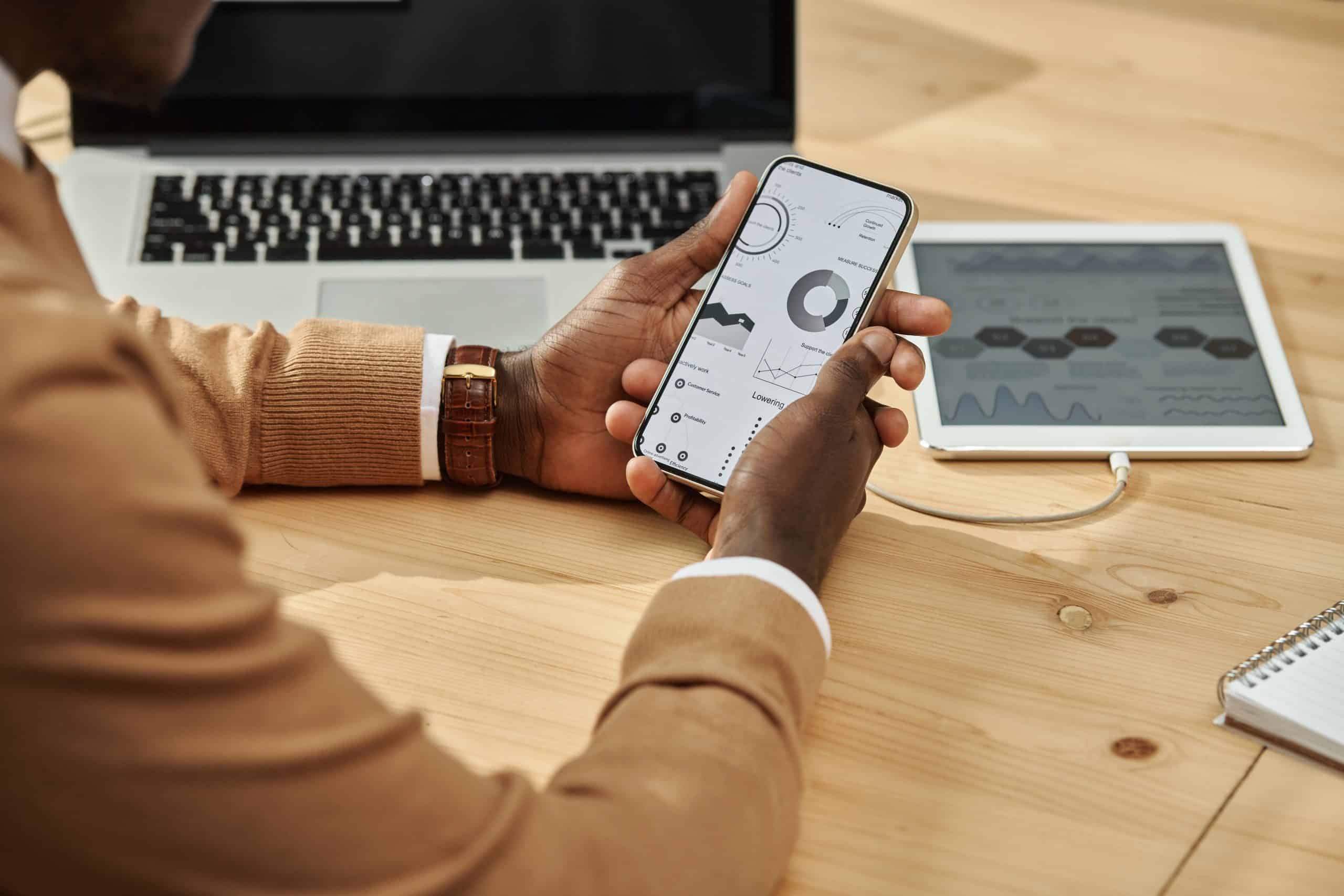 CRM Apps Explained: How CRM Mobile Tools Are Reshaping Business in Malaysia